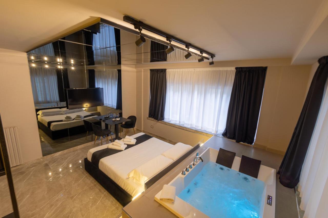 Maximum Exclusive Suite & Spa Palermo Exterior photo